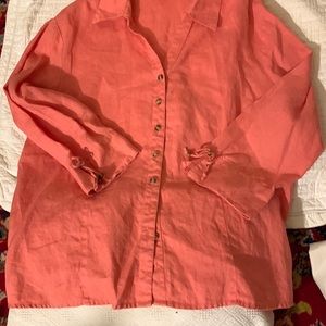 NWOT 100% LINEN BLOUSE